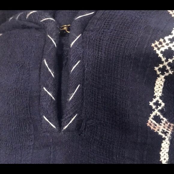 JOIE EMBROIDERED BOHO NAVY BLUE PEASANT BLOUSE XS - Picture 8 of 8